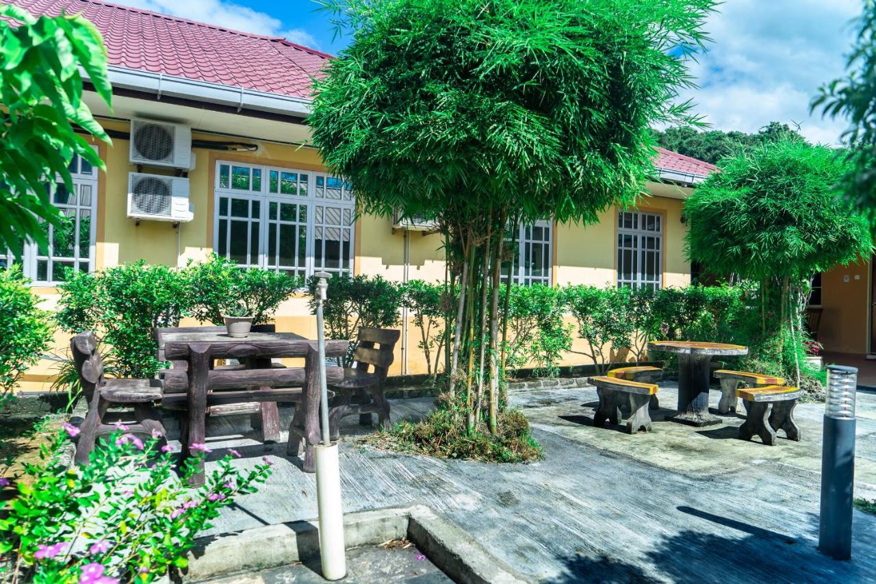 Nr Langkawi Motel Пантай-Сенанг Экстерьер фото