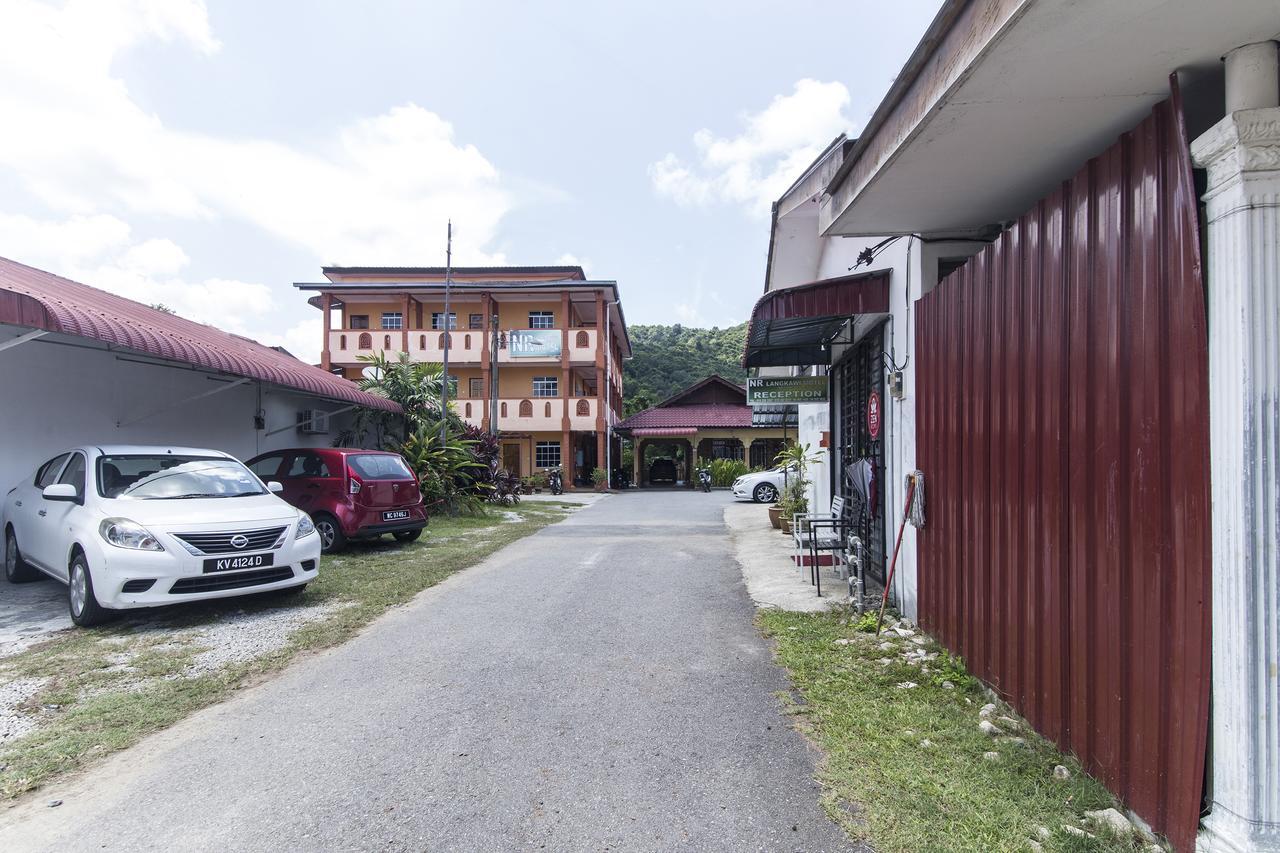 Nr Langkawi Motel Пантай-Сенанг Экстерьер фото